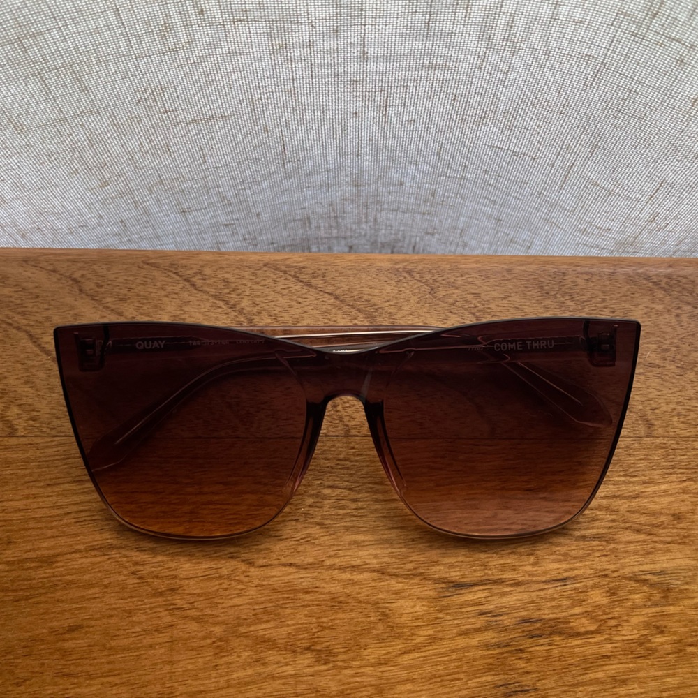 Quay Cat Eye Sunglasses - Come Thru
